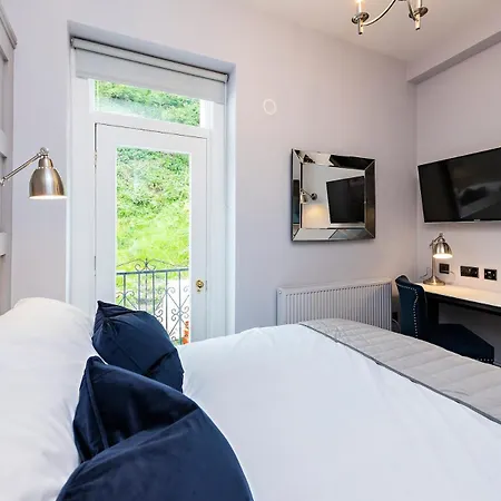 Howth Harbour Cosy Retreat
